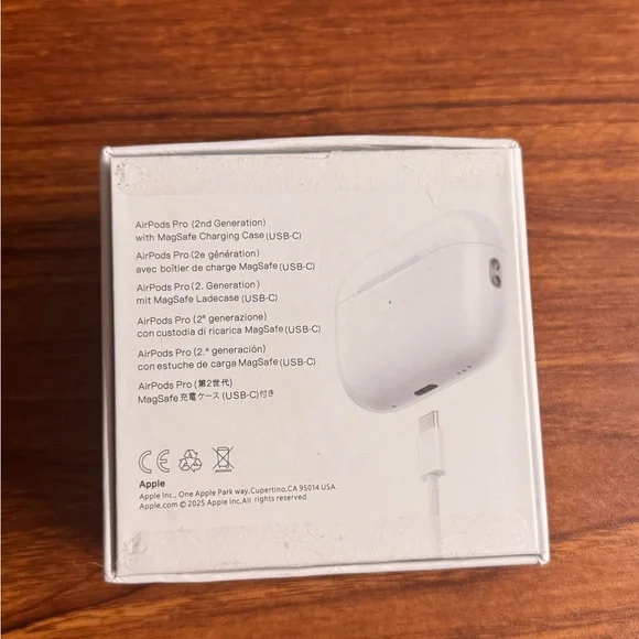 Apple AirPods 2nd Gen w/ Case, Box & Charger
